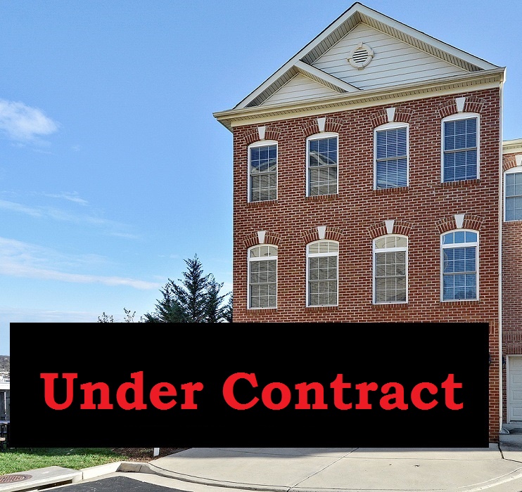 Shirlington Townhouse Under Contract